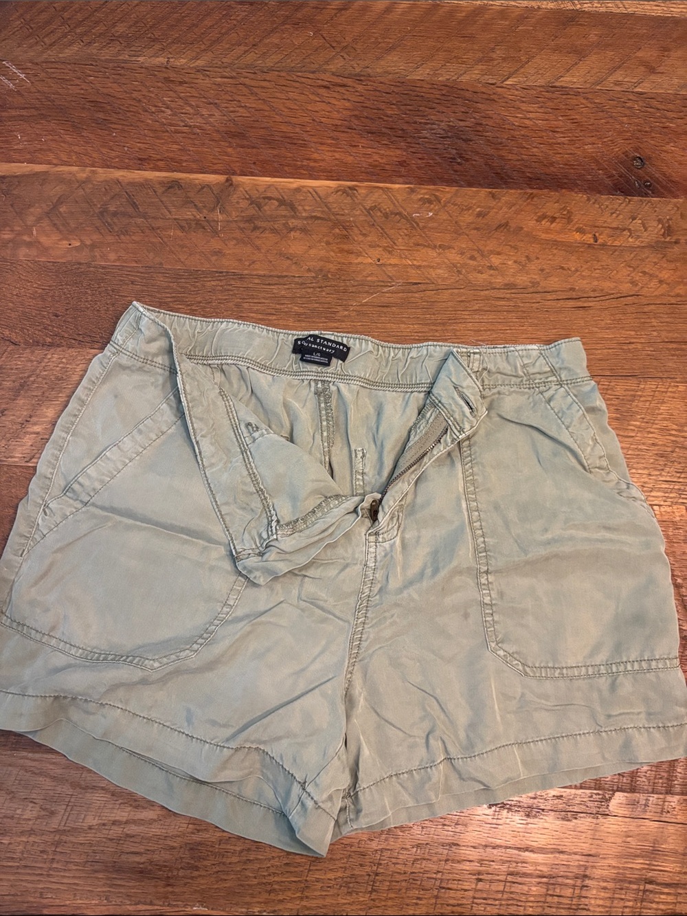 Casual Utility Bermuda Shorts in Sage Green